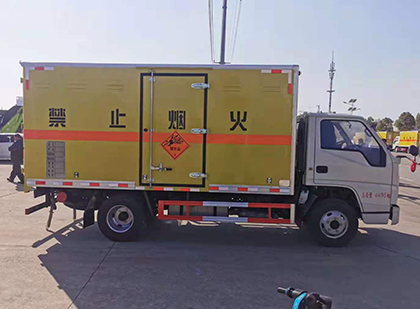 梓潼爆破器材运输车