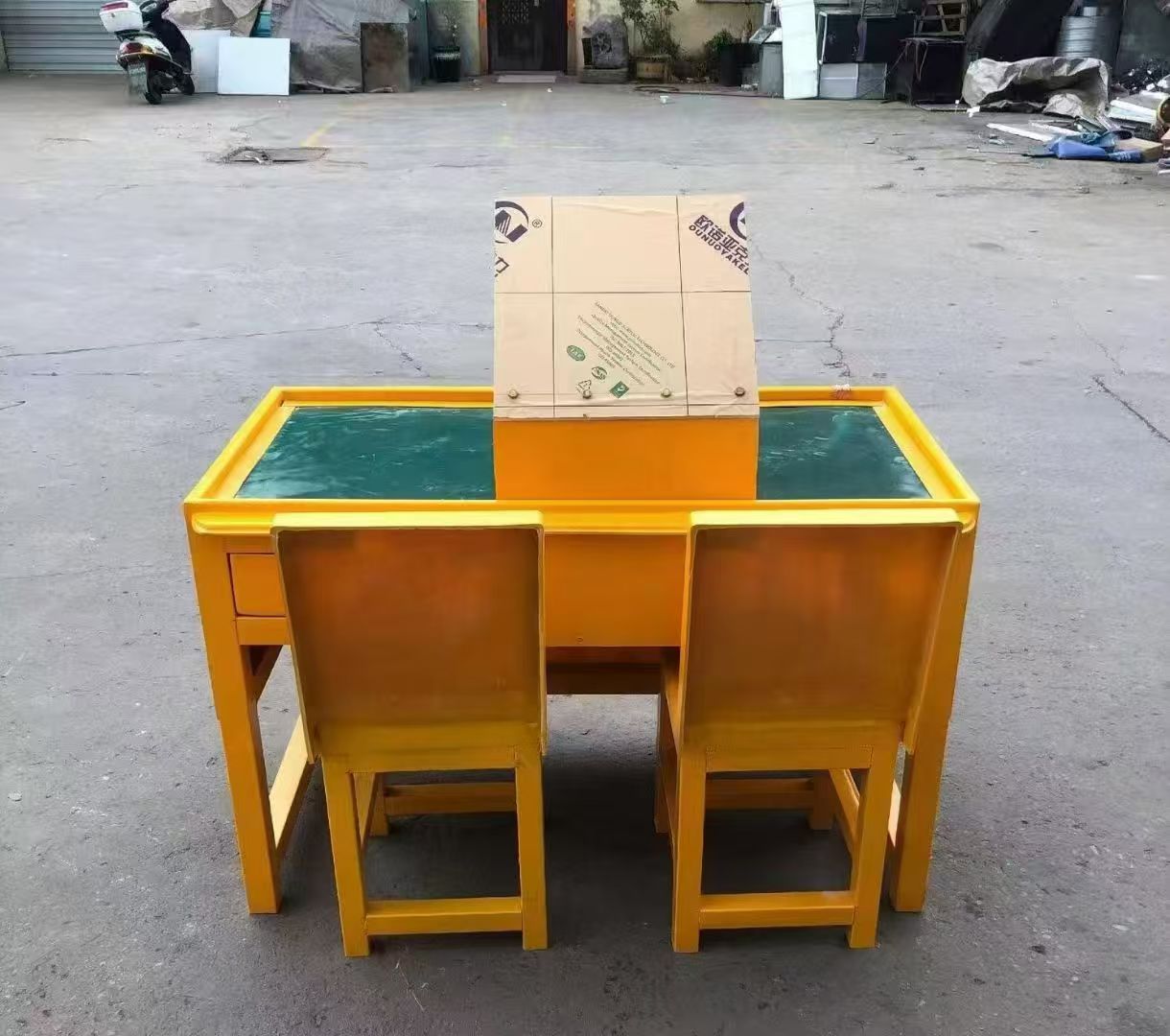 梓潼防静电导通桌井下煤矿火工品发放桌：危险品流转的安全守护者